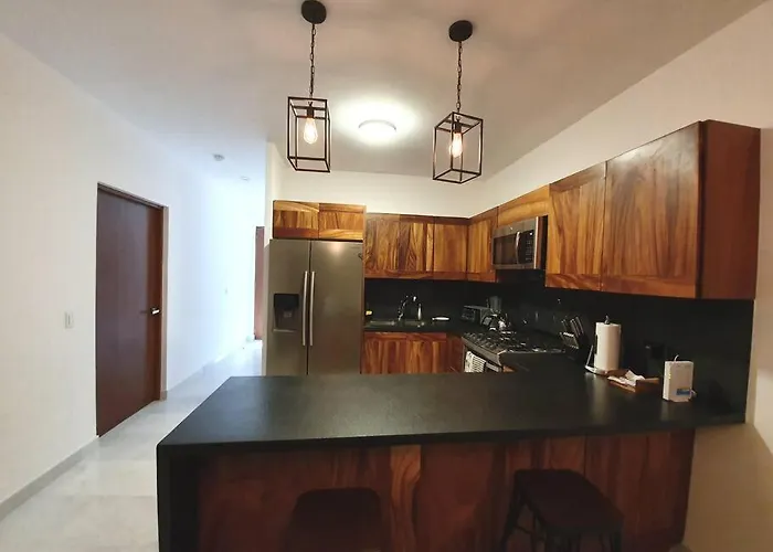 Beautiful Ocean View Condo, 3br 3.5 Bt Apartment *