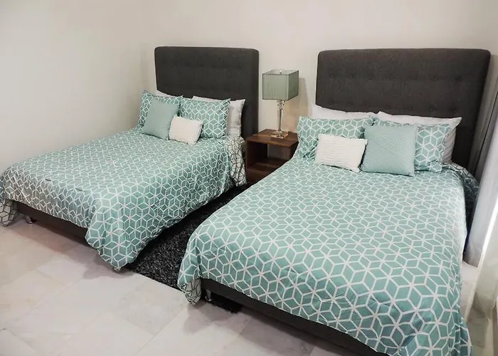 Beautiful Ocean View Condo, 3br 3.5 Bt *